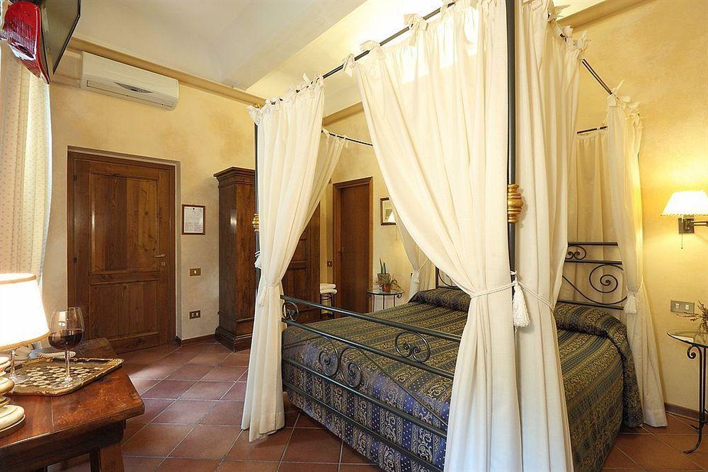 Mario's Hotel 3*